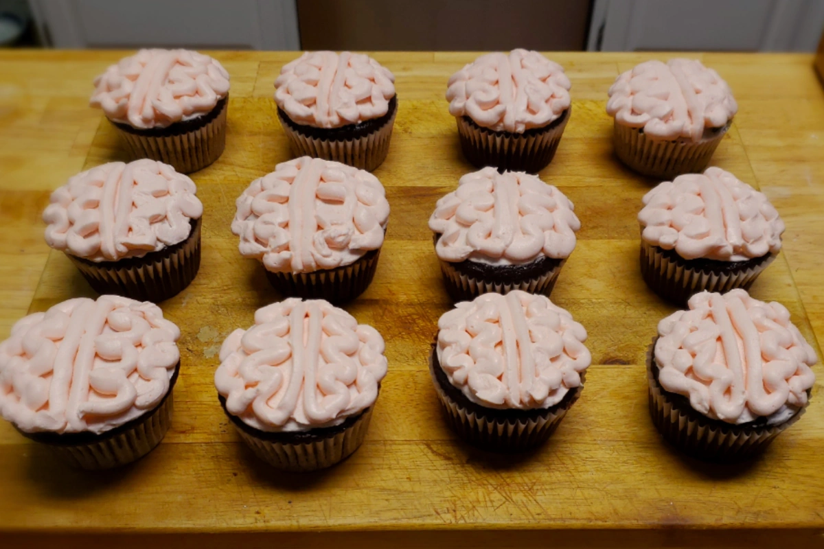 Zombie Brain Cupcakes1