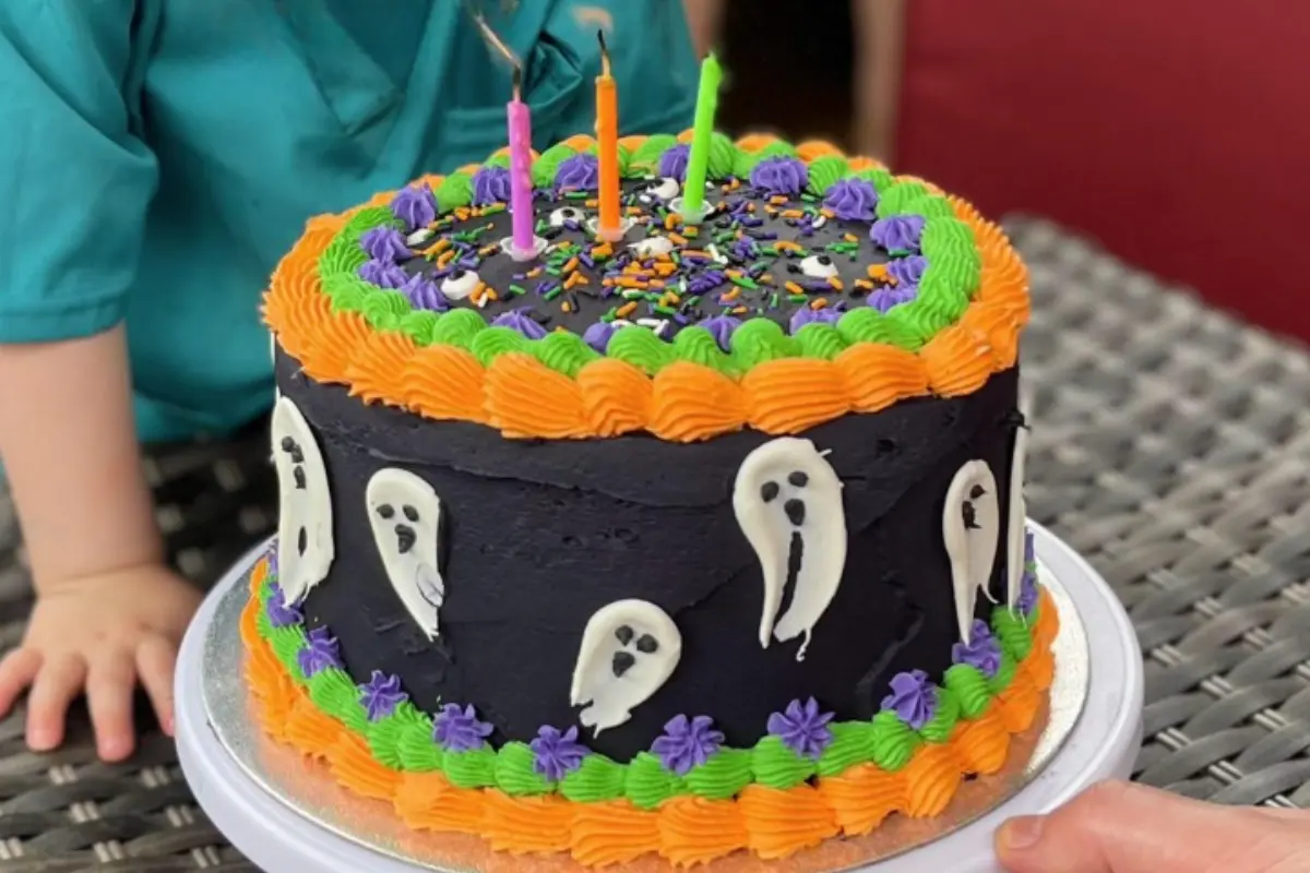 halloween birthday cake